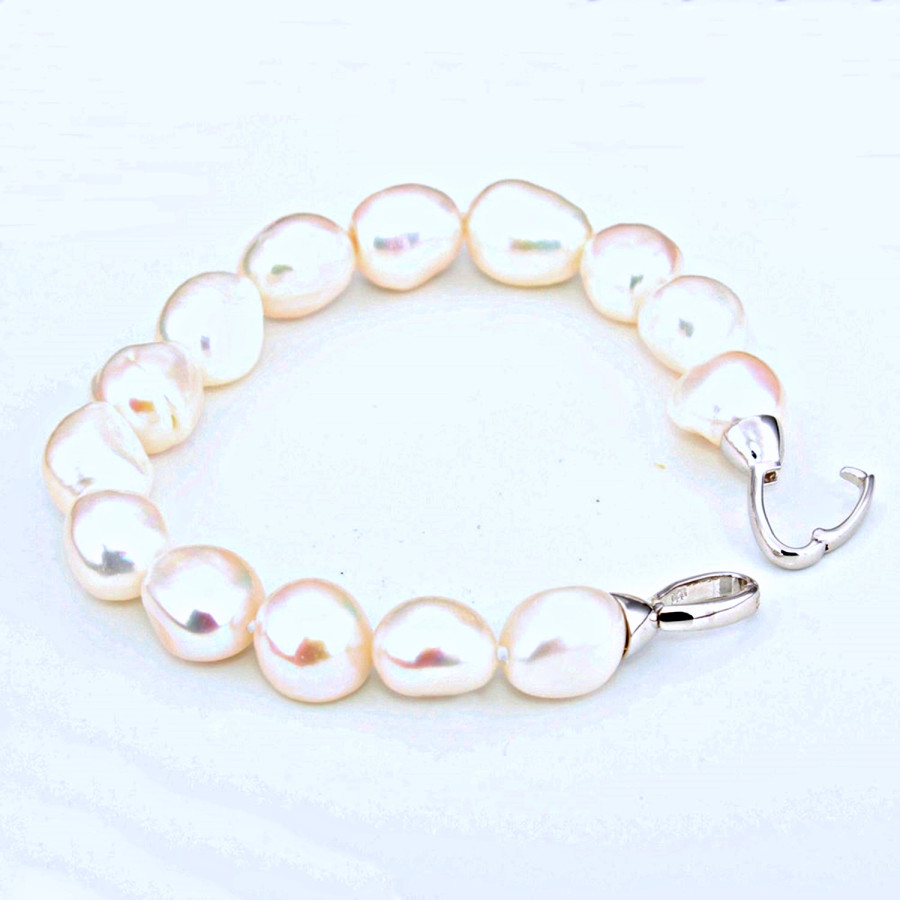 Pulsera de perlas y plata